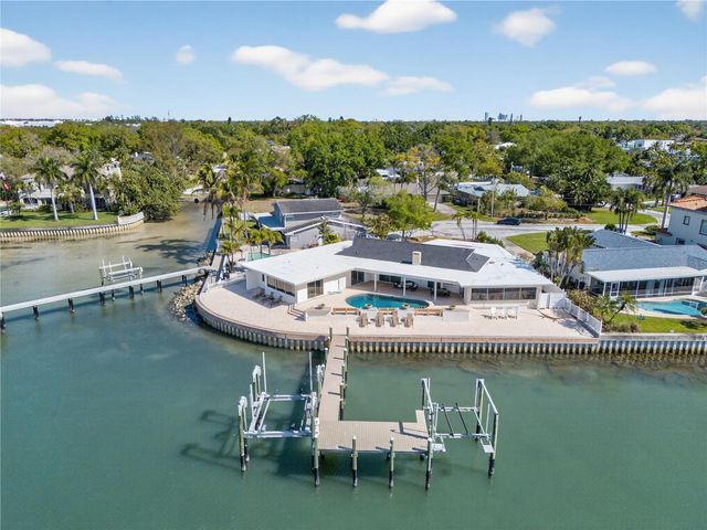 2970 68TH AVENUE S, St Petersburg, FL 33712