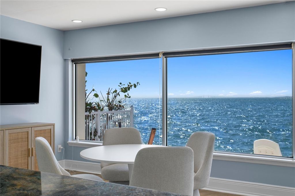 Image 14 of property listing at 2970 68TH AVENUE S, St Petersburg, FL 33712