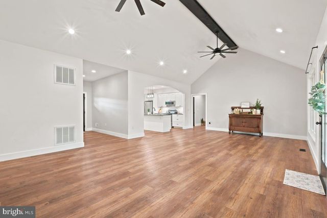 412 CEDAR HILL LN, Bentonville, VA 22610