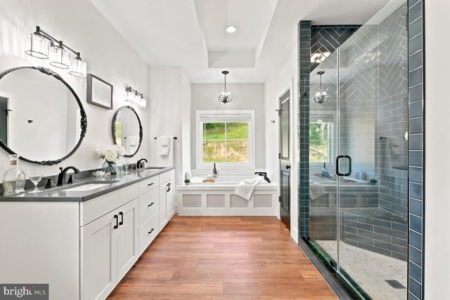412 CEDAR HILL LN, Bentonville, VA 22610