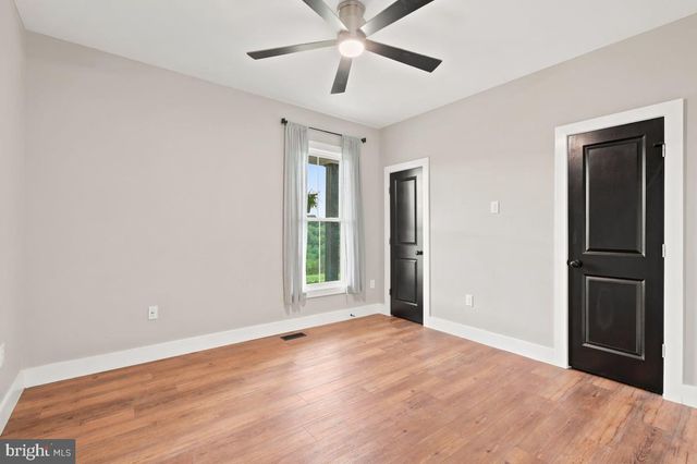 412 CEDAR HILL LN, Bentonville, VA 22610