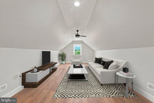 412 CEDAR HILL LN, Bentonville, VA 22610