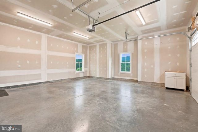 412 CEDAR HILL LN, Bentonville, VA 22610