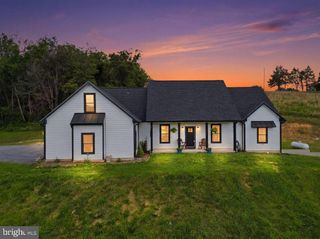 412 CEDAR HILL LN, Bentonville, VA 22610