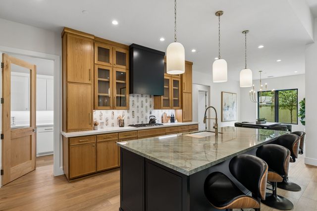 2941 Kosse Court, Grapevine, TX 76051