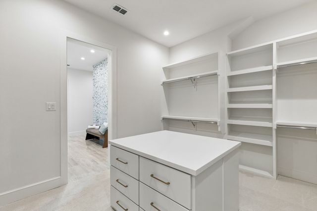 2941 Kosse Court, Grapevine, TX 76051