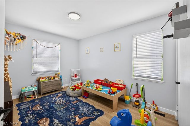 29070 W Willowick Drive, Willowick, OH 44095