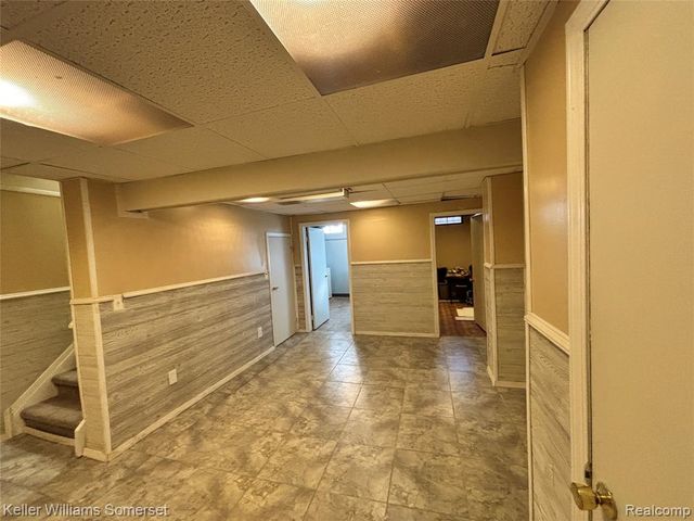 17082 Kingsbrooke Drive, Clinton Township, MI 48038