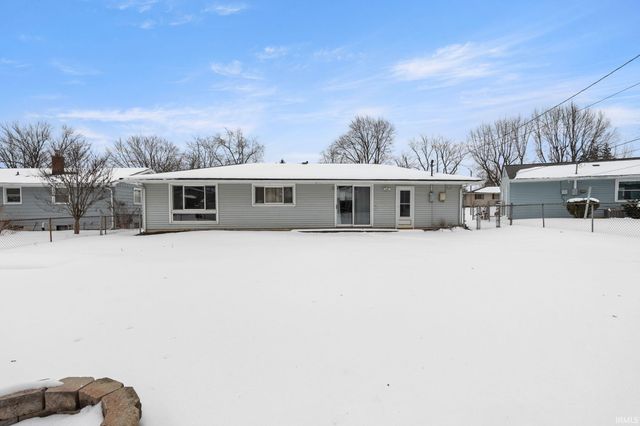 356 Tweedwood Drive, New Haven, IN 46774