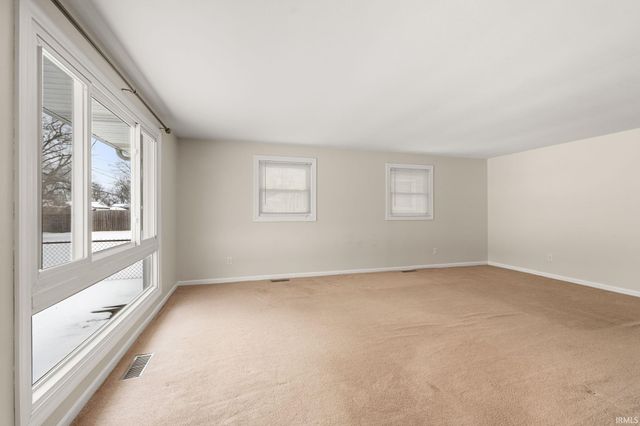 356 Tweedwood Drive, New Haven, IN 46774