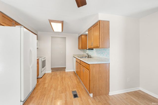 356 Tweedwood Drive, New Haven, IN 46774