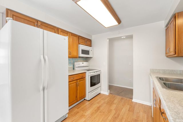 356 Tweedwood Drive, New Haven, IN 46774