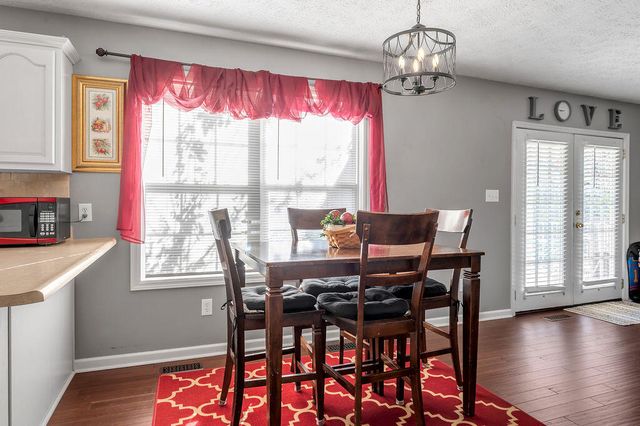 809 Thorn Trace Drive, Mt Sterling, KY 40353