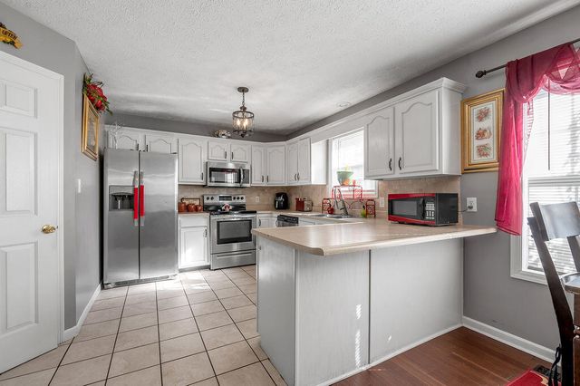 809 Thorn Trace Drive, Mt Sterling, KY 40353