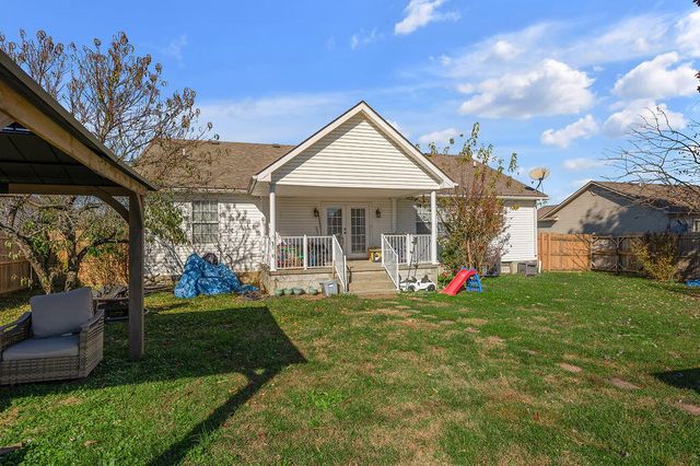 809 Thorn Trace Drive, Mt Sterling, KY 40353