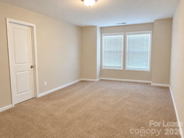 7124 Harris Bay Road, Charlotte, NC 28269