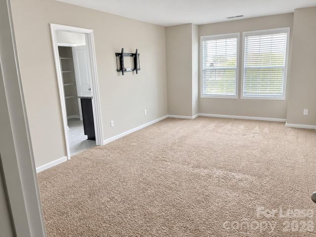 7124 Harris Bay Road, Charlotte, NC 28269