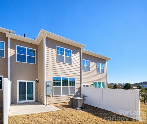 7124 Harris Bay Road, Charlotte, NC 28269