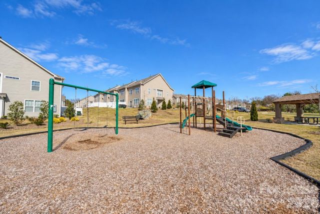 7124 Harris Bay Road, Charlotte, NC 28269