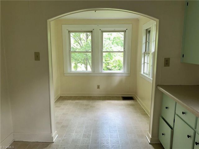 322 Hadley Street, Mount Airy, NC 27030