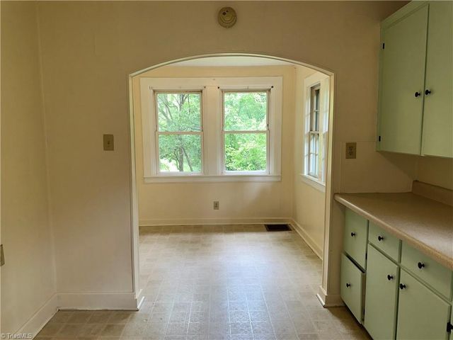 322 Hadley Street, Mount Airy, NC 27030