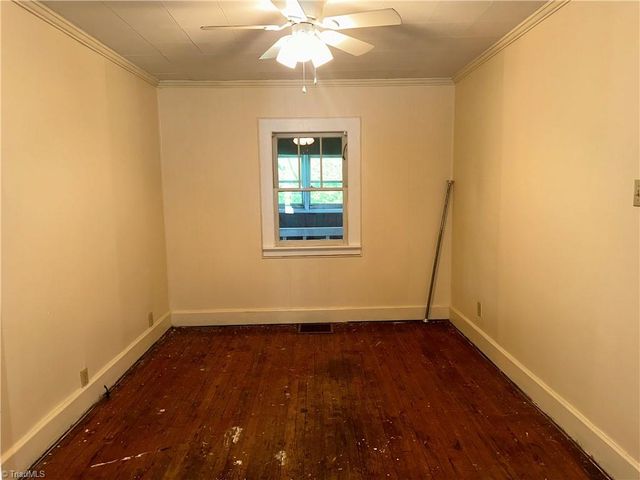 322 Hadley Street, Mount Airy, NC 27030