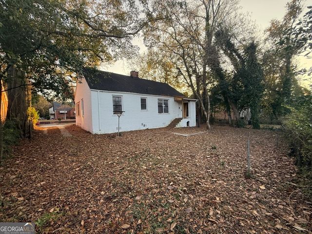 2735 Suwanee Avenue, Macon, GA 31204