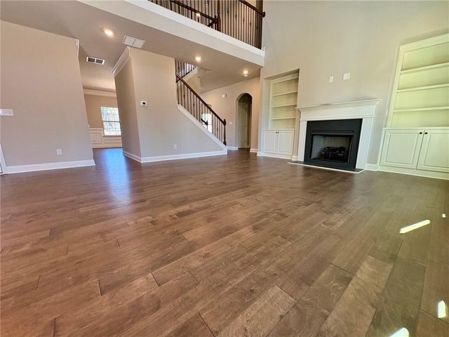 996 Lakeview Oaks Court, Grayson, GA 30017