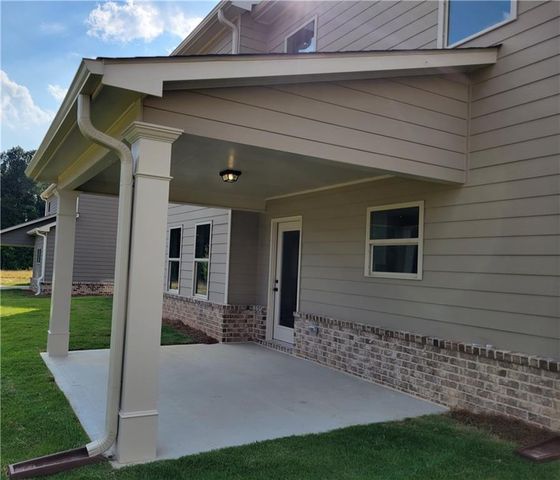 996 Lakeview Oaks Court, Grayson, GA 30017