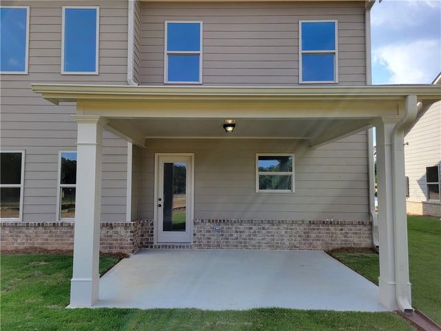 996 Lakeview Oaks Court, Grayson, GA 30017