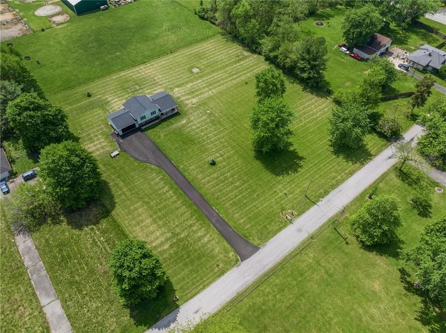 1353 Foust Road, Xenia Twp, OH 45385