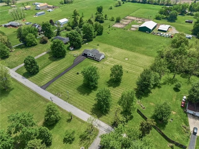 1353 Foust Road, Xenia Twp, OH 45385