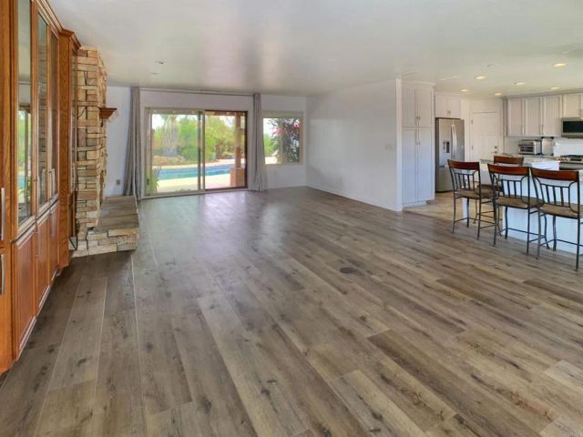 308 La Cresta Heights Rd, El Cajon, CA 92021