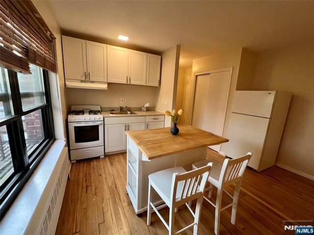 241 E Main Street 3A, Bergenfield, NJ 07621
