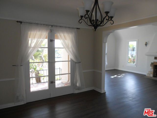 9139 W 25TH Street, Los Angeles, CA 90034
