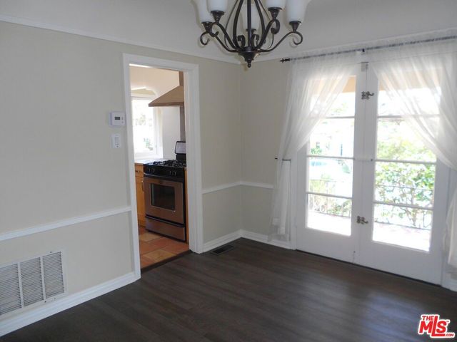 9139 W 25TH Street, Los Angeles, CA 90034