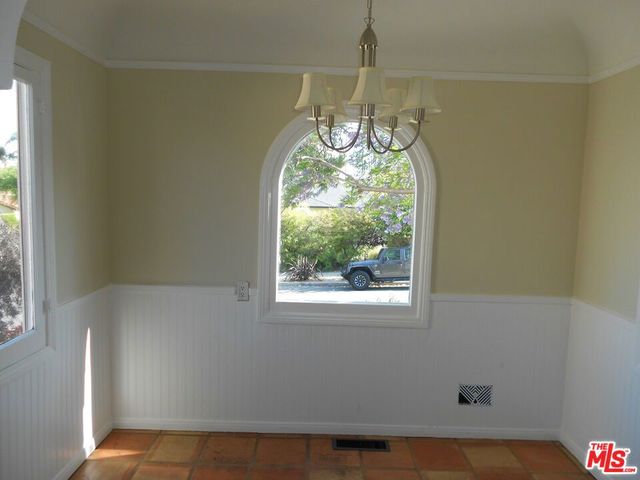 9139 W 25TH Street, Los Angeles, CA 90034