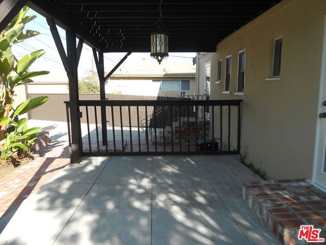 9139 W 25TH Street, Los Angeles, CA 90034