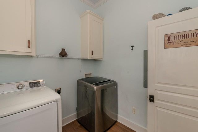 240 S Merchant Street, Sour Lake, TX 77659