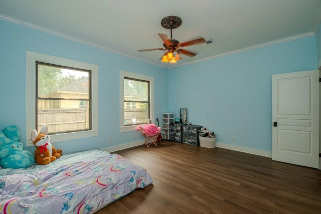 240 S Merchant Street, Sour Lake, TX 77659