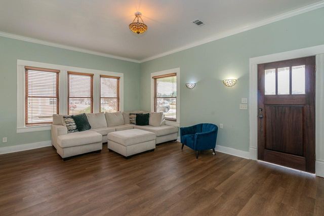 240 S Merchant Street, Sour Lake, TX 77659