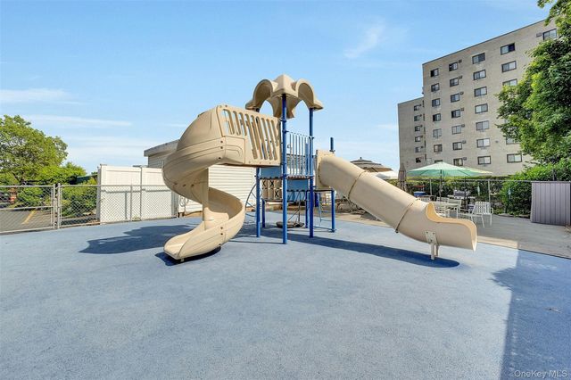 640 Pelham Road 1D, New Rochelle, NY 10805