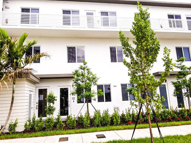 6410 NW 102nd Path 101, Doral, FL 33178