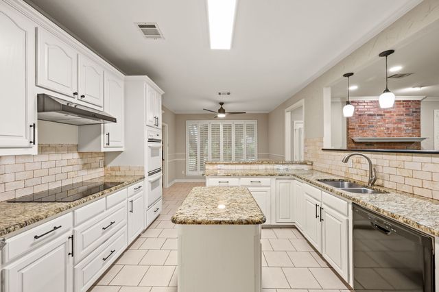 5851 Windridge Lane, Flower Mound, TX 75028