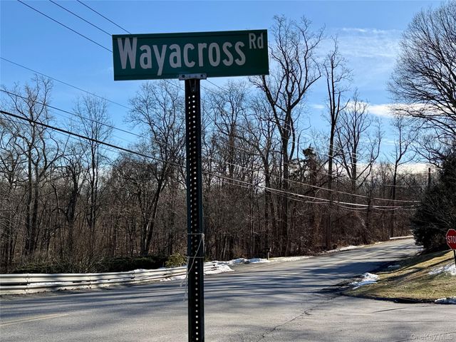 110 Wayacross Road, Mahopac, NY 10541