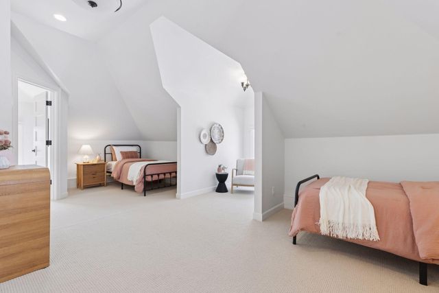 2735 E Lake Of The Isles Parkway, Minneapolis, MN 55408