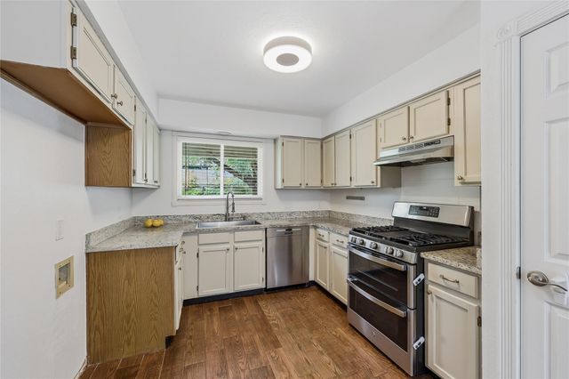 8502 Hanbridge LN, Austin, TX 78736