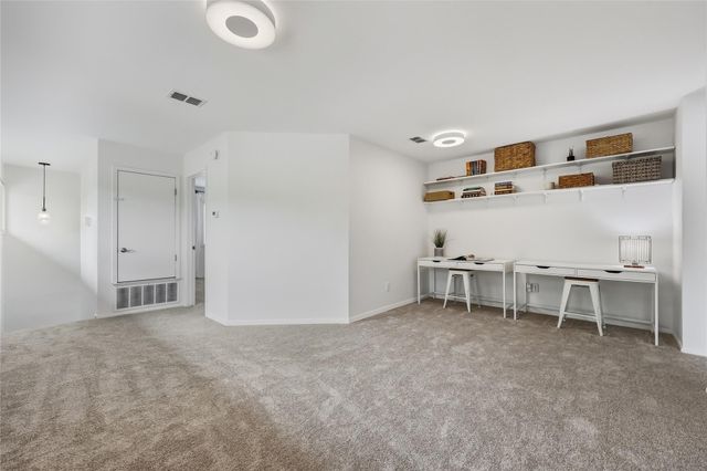 8502 Hanbridge LN, Austin, TX 78736