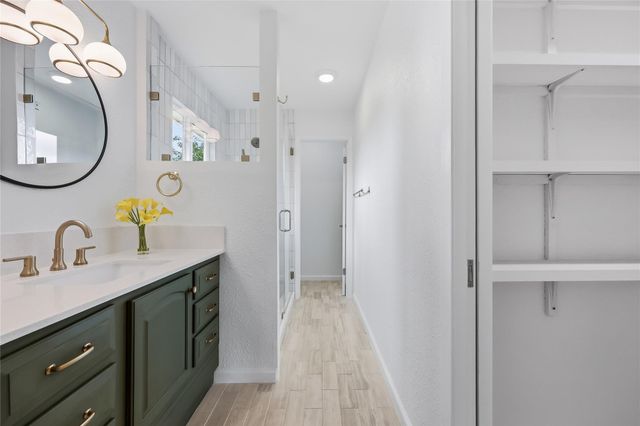 8502 Hanbridge LN, Austin, TX 78736