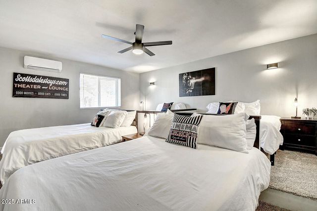 4524 E KELTON Lane, Phoenix, AZ 85032